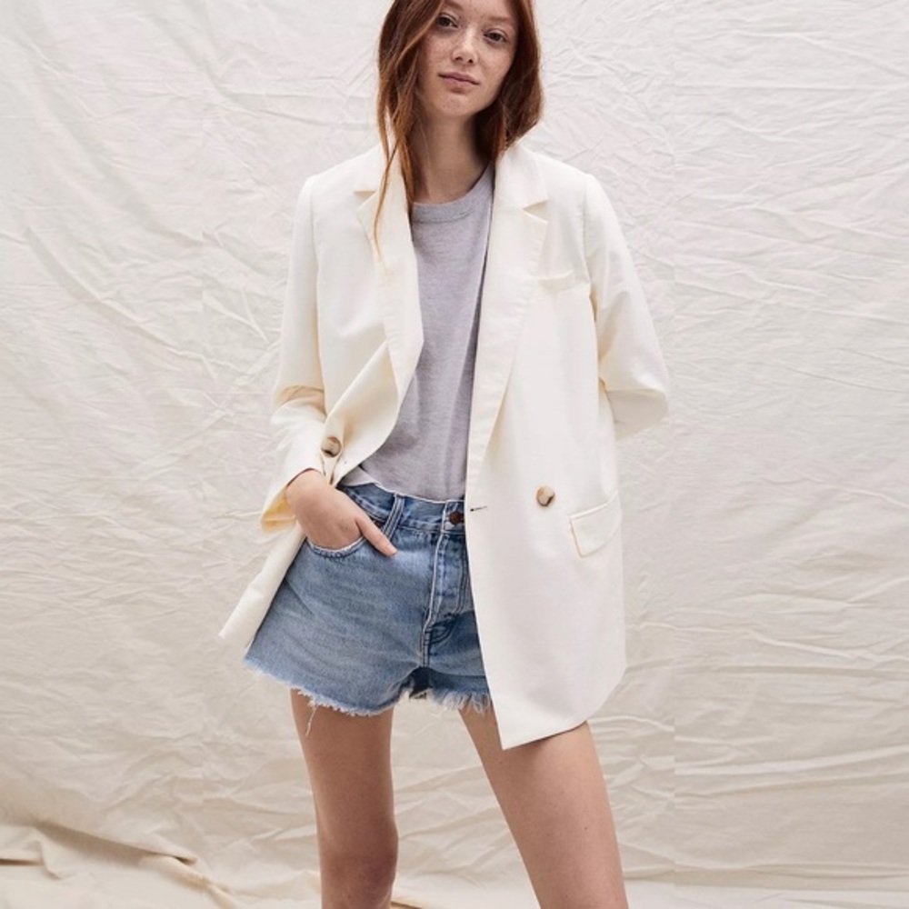 Madewell High-Rise Relaxed Button Fly Denim Shorts, Size 24